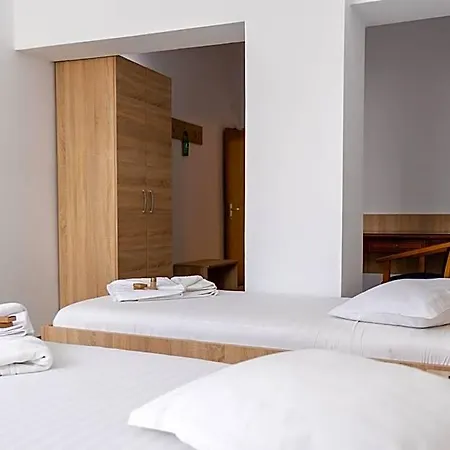 Mercur Hotel 3*